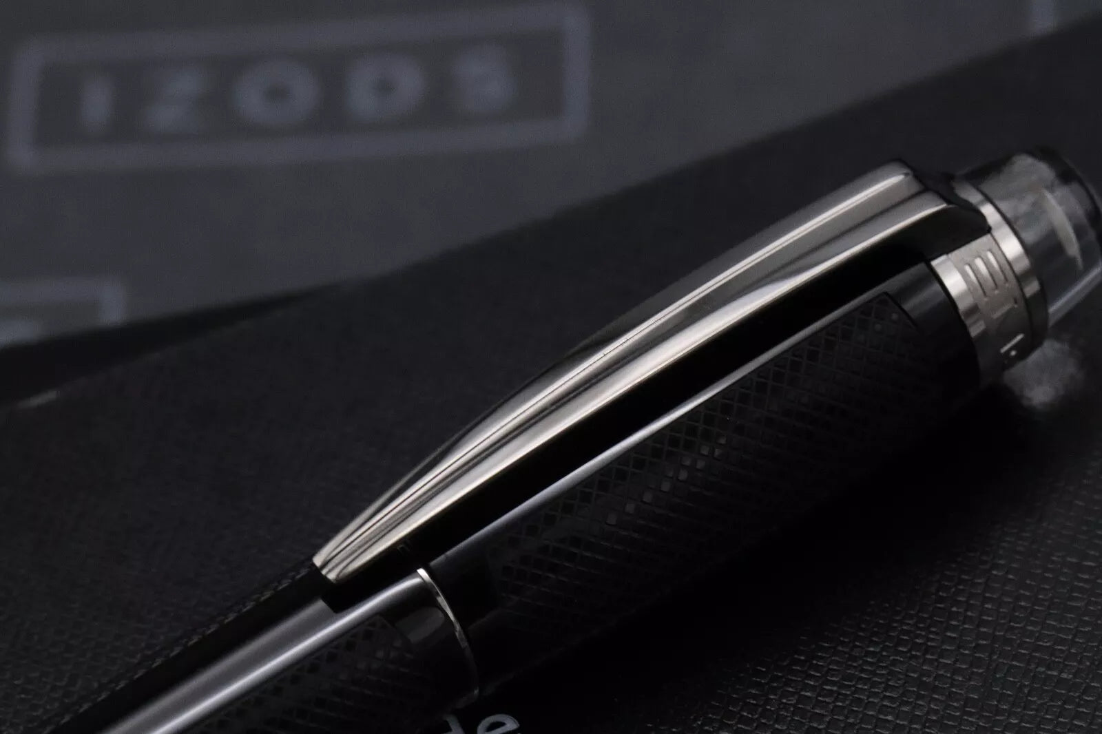 Montblanc Starwalker Extreme Rollerball / Fineliner Pen - UNUSED image 5