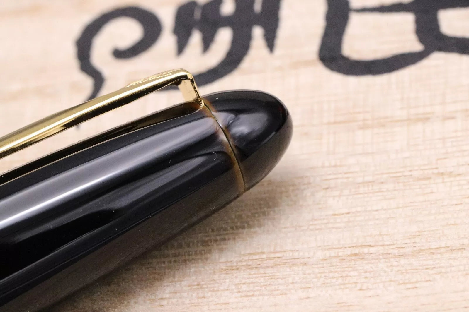 Platinum Izumo Urushi Biwatame Fountain Pen - Fine Nib image 7