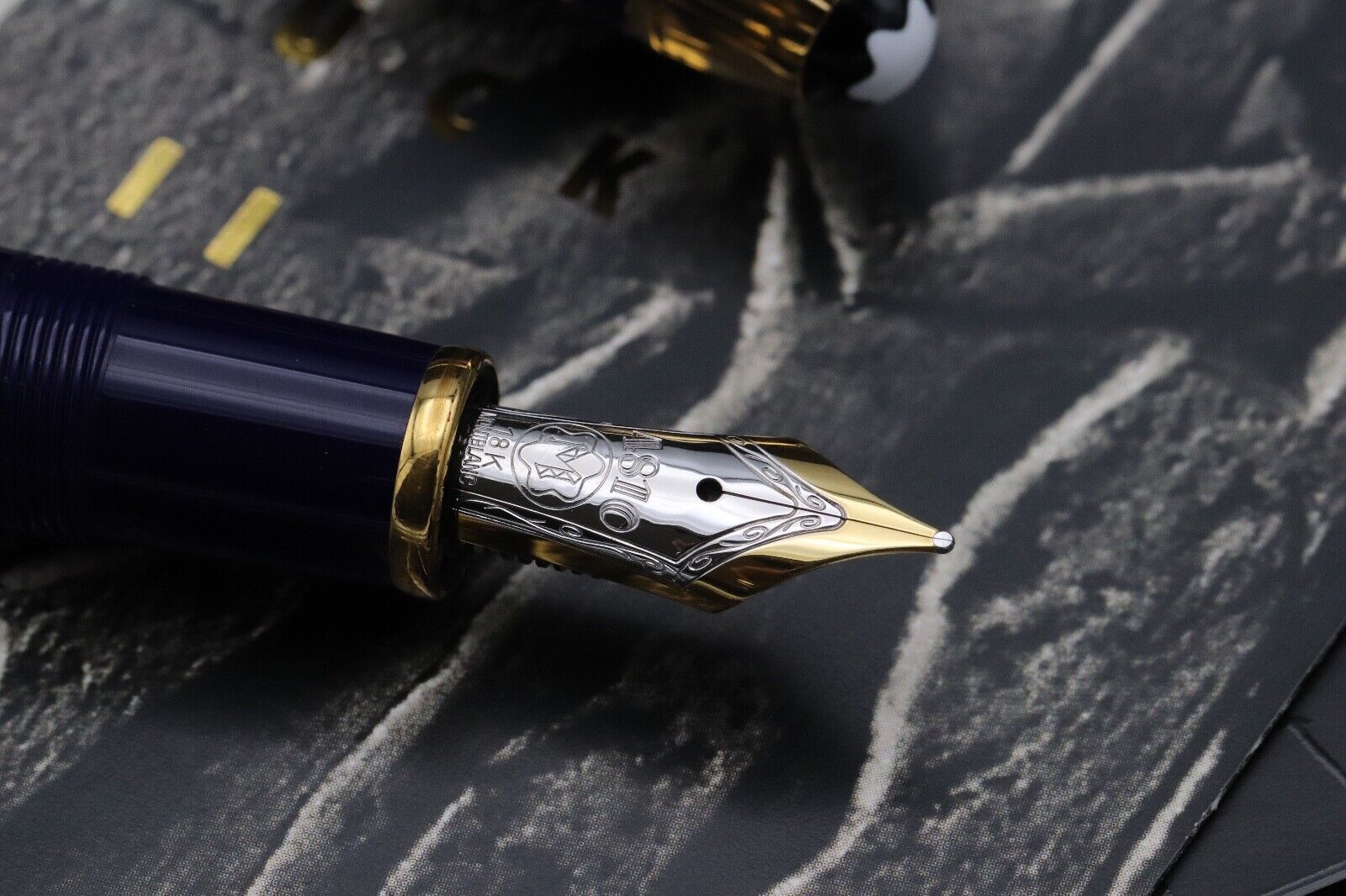 Montblanc Meisterstuck 146 LeGrand Ramses II Vermeil Fountain Pen image 2