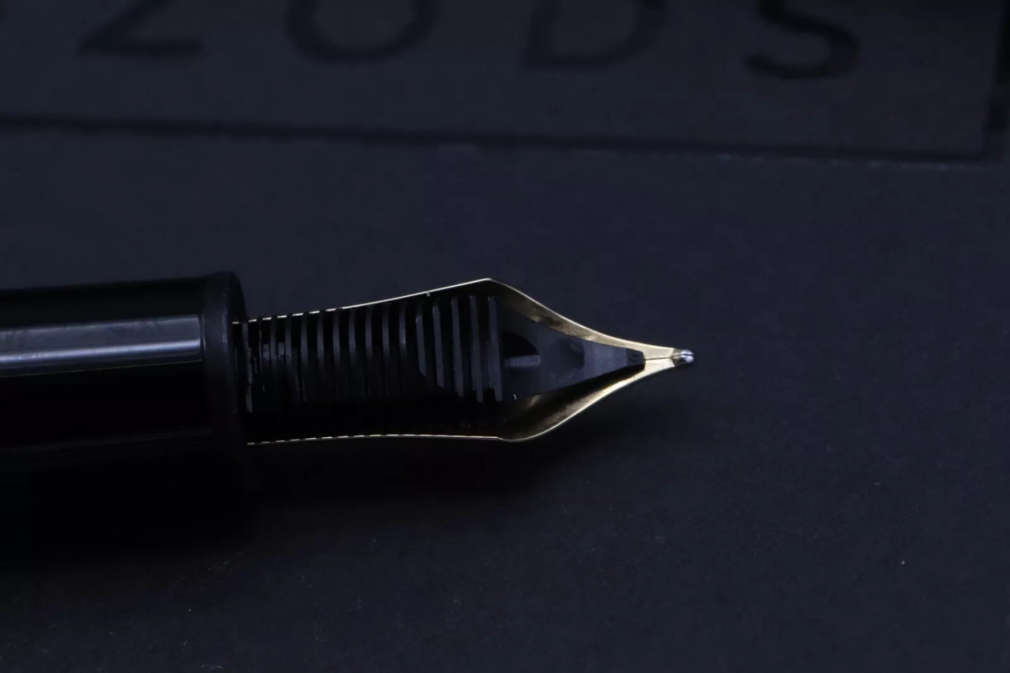 Montblanc Meisterstuck 146 LeGrand Platinum-Coated Fountain Pen image 3
