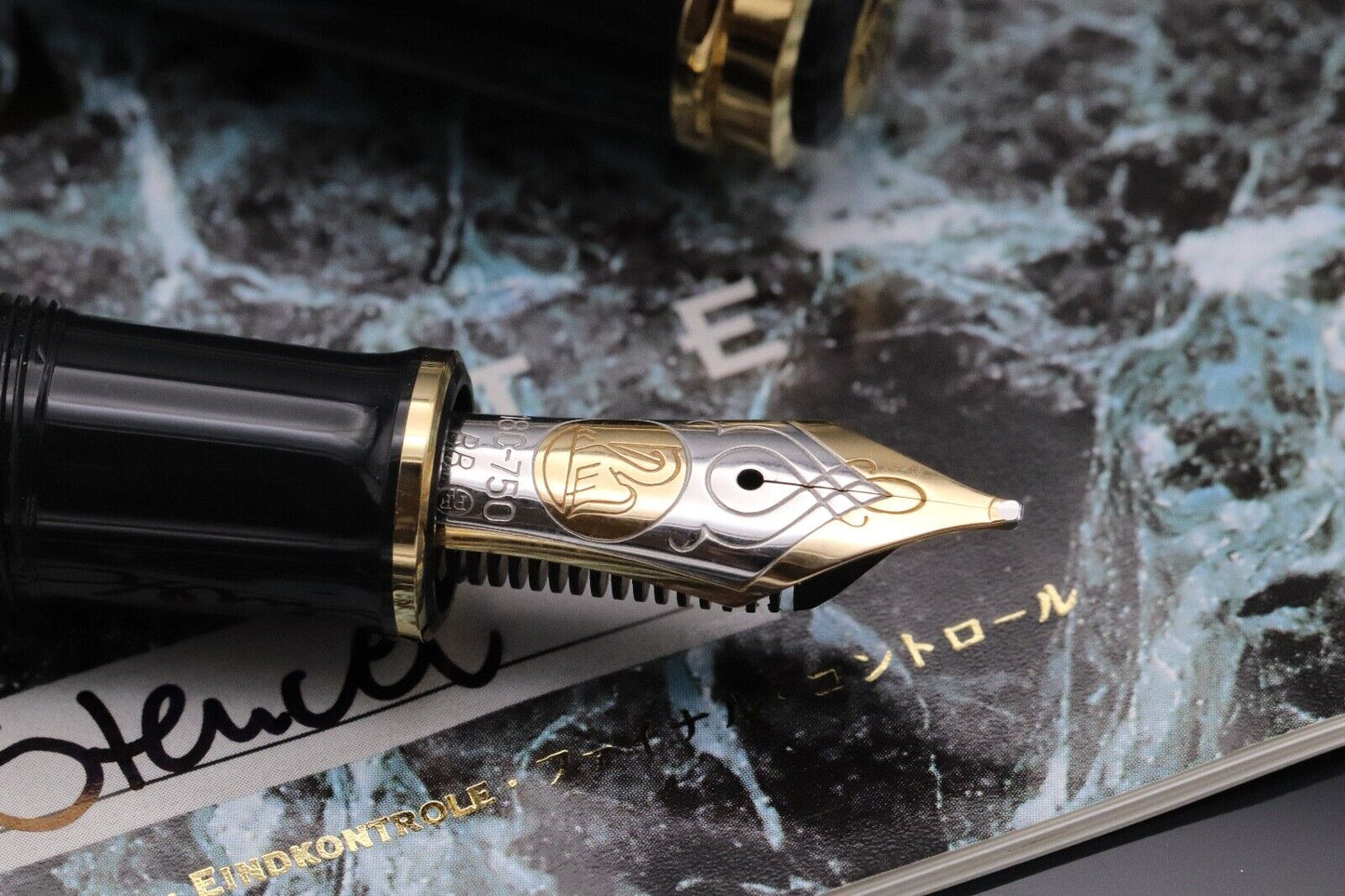 Pelikan Souveran M800 Wall Street LE Fountain Pen - UNUSED - BB PF Marking Nib image 2