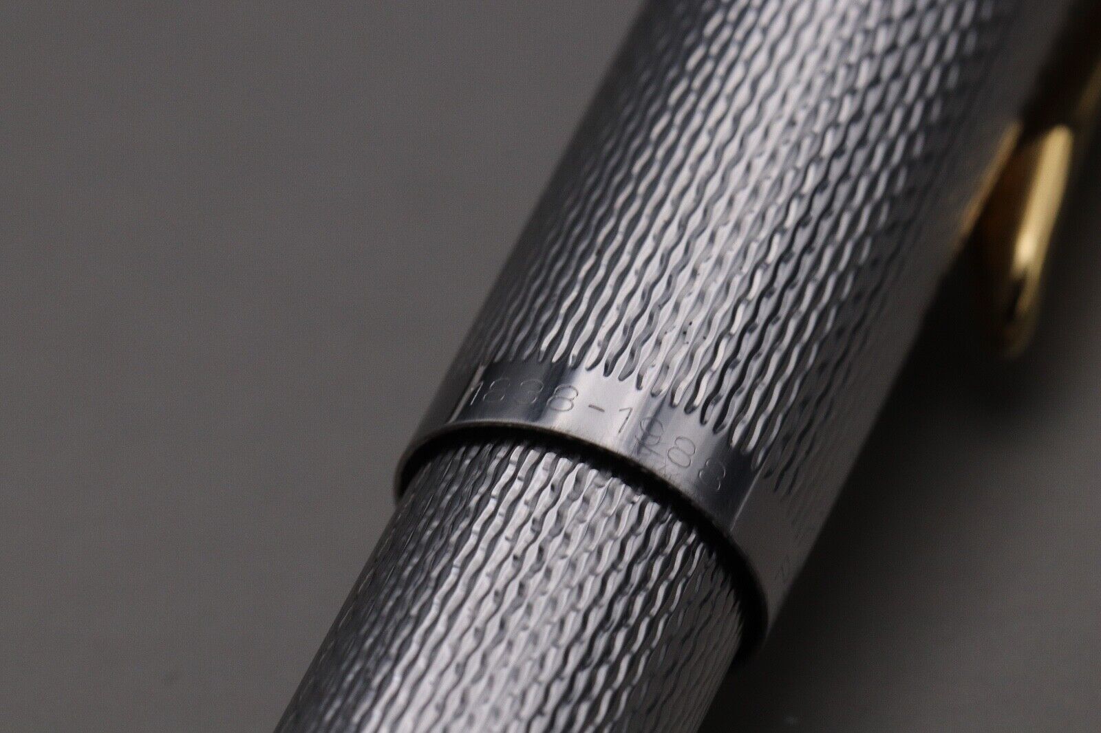 Pelikan Souveran M750 Jubilee Silver Plated Fountain Pen image 5