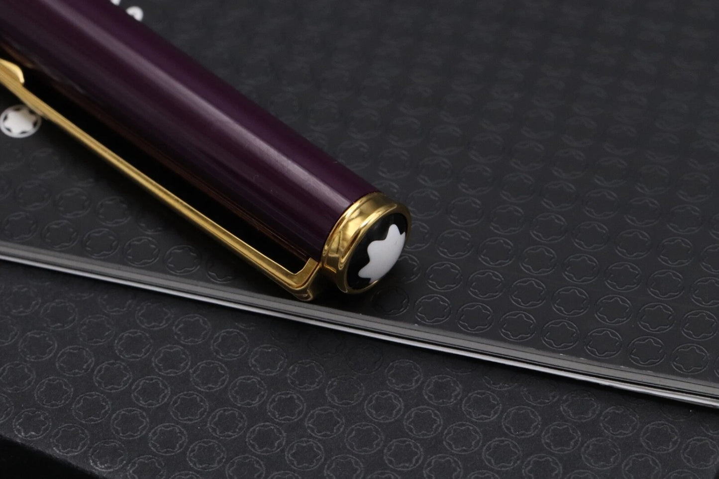 Montblanc Noblesse Oblige Purple Fountain Pen image 6