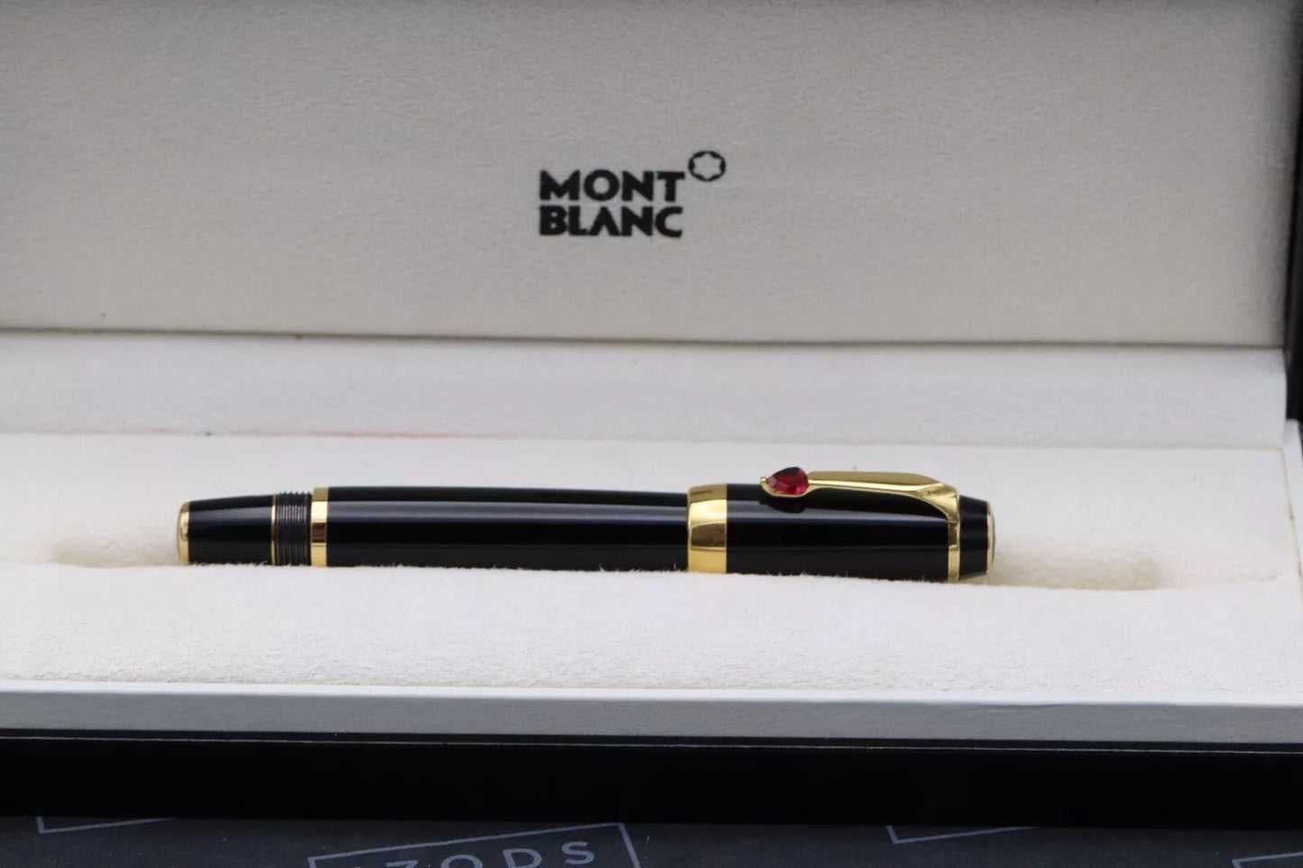 Montblanc Boheme Je T'aime Fountain Pen - Broad Nib image 7