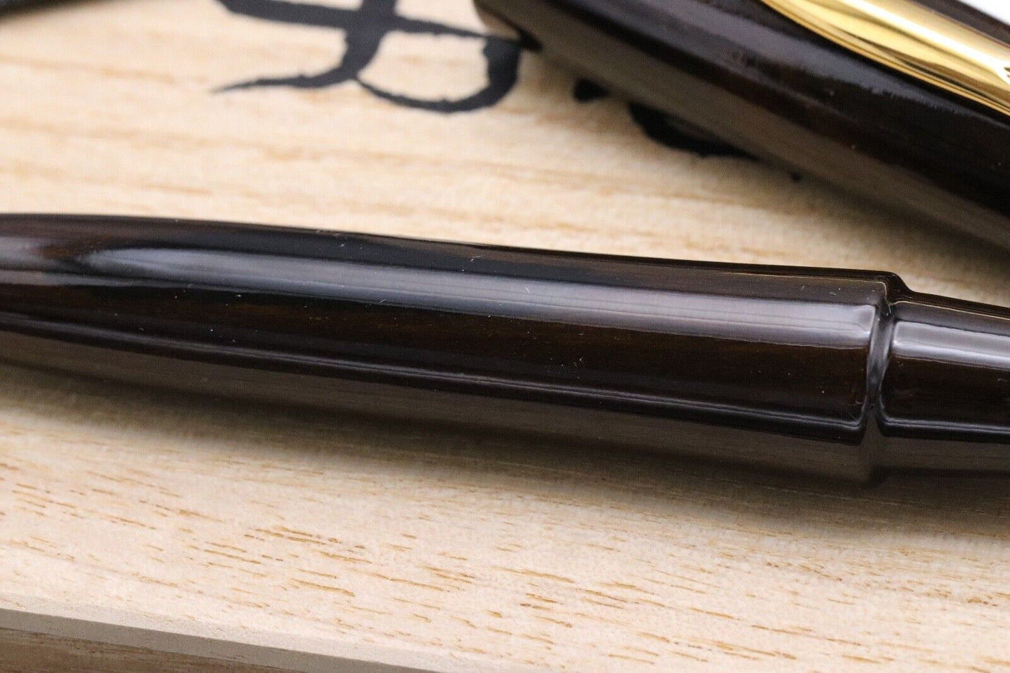 Platinum Izumo x Kingdom Kurokaki Wood Fountain Pen - UNUSED image 3
