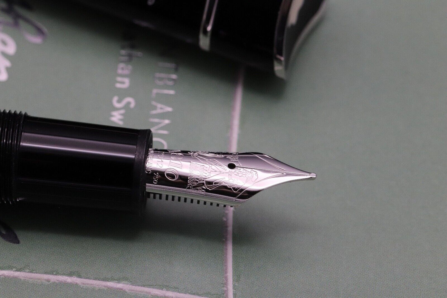 Montblanc Writers Edition Jonathan Swift Fountain Pen - UNUSED image 2