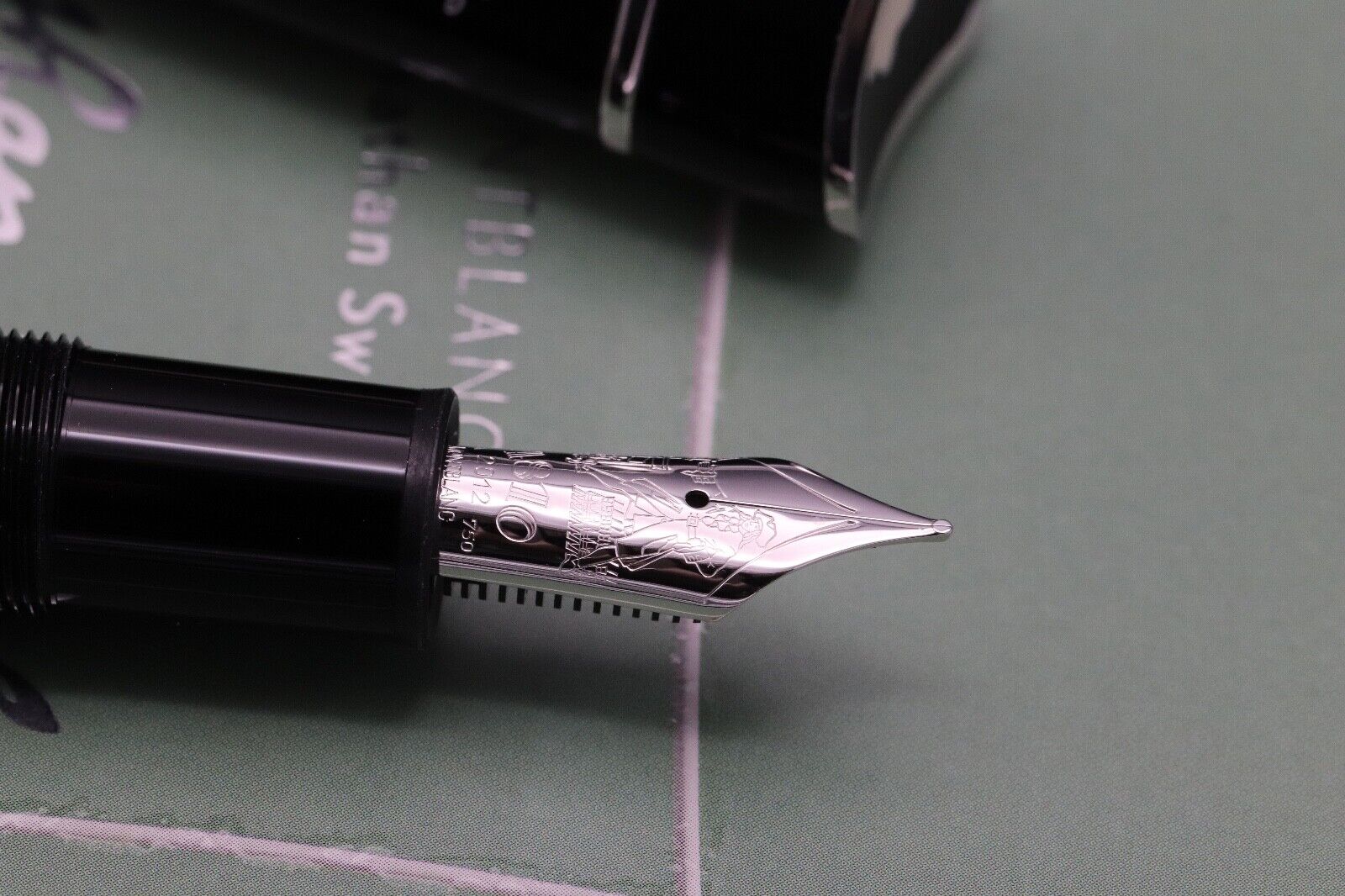 Montblanc Writers Edition Jonathan Swift Fountain Pen - UNUSED image 2