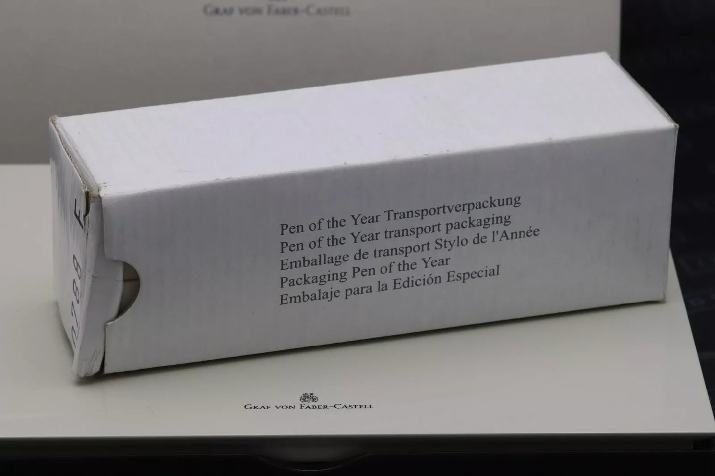 Graf von Faber-Castell Pen of the Year 2009 Horsehair Fountain Pen - UNUSED image 13