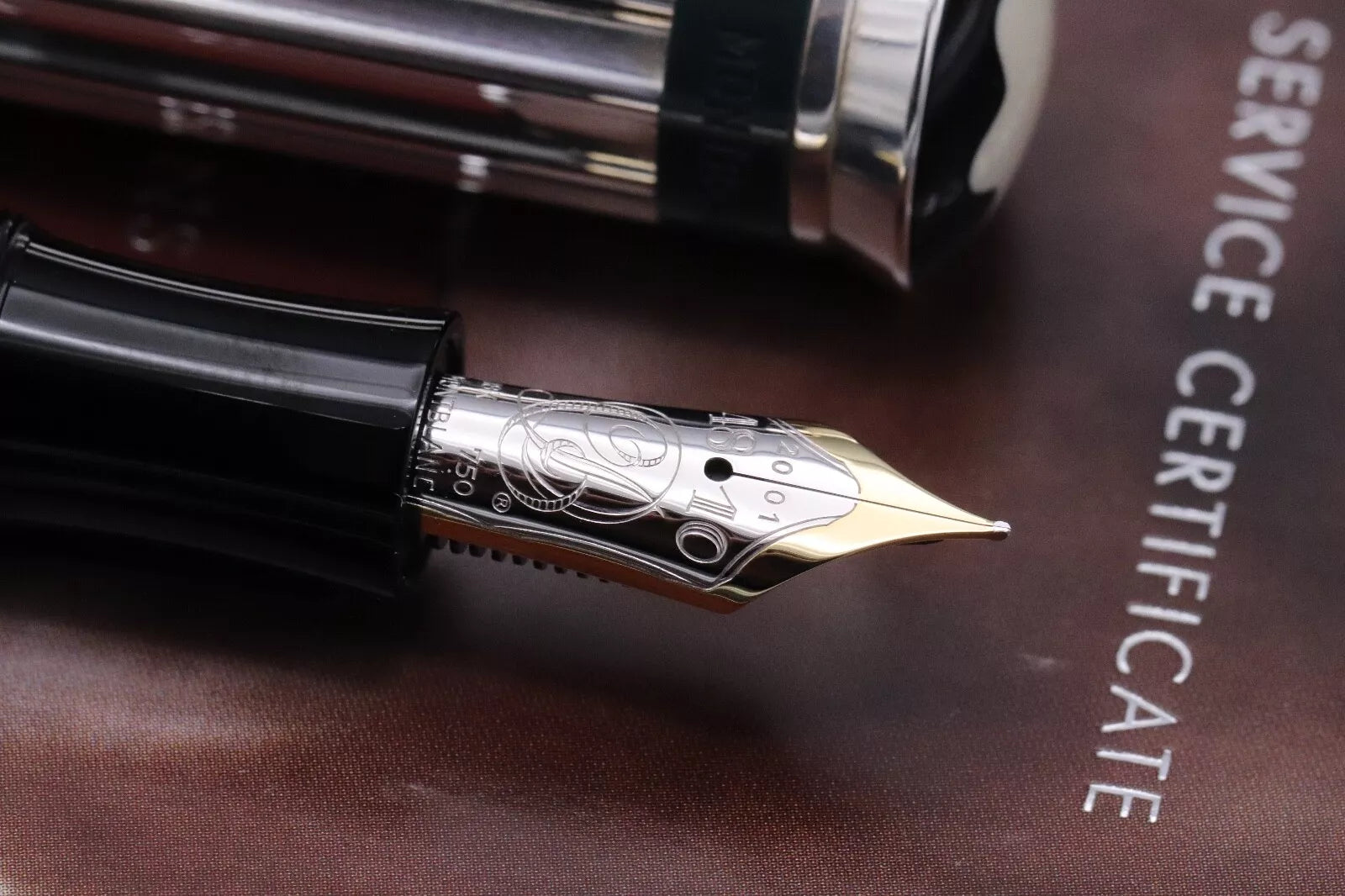 Montblanc Writers Edition Charles Dickens Fountain Pen - UNUSED - EF Nib image 2