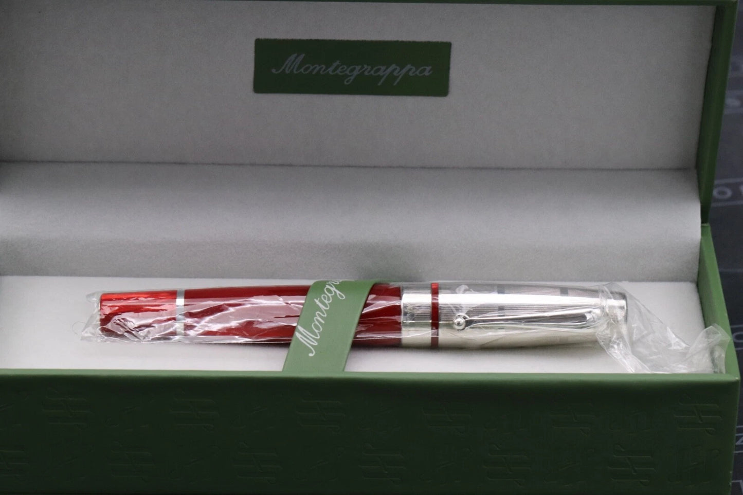 Montegrappa Miya Argento Red Celluloid Sterling Silver Fountain Pen - EF Nib image 1