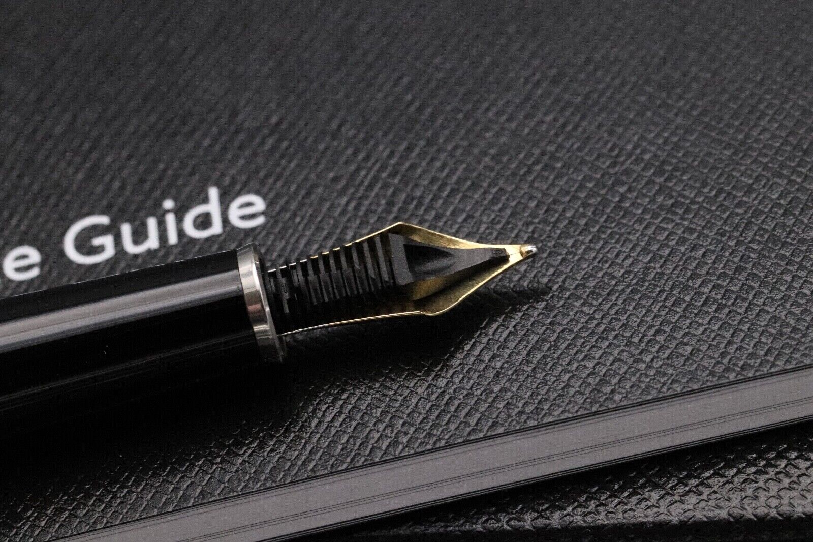 Montblanc Meisterstuck 144 Classique Pure Silver Solitaire Fountain Pen image 4