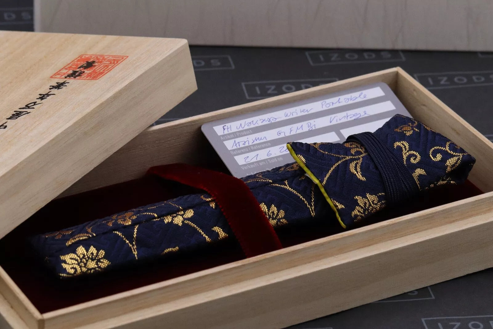 Nakaya Portable Writer Araishu Fountain Pen - Soft Medium Nib image 9
