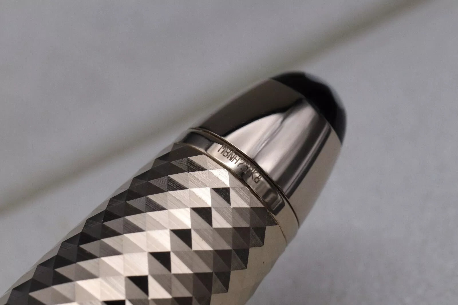 Montblanc Meisterstuck LeGrand Solitaire Geometric Dimension Fountain Pen image 4
