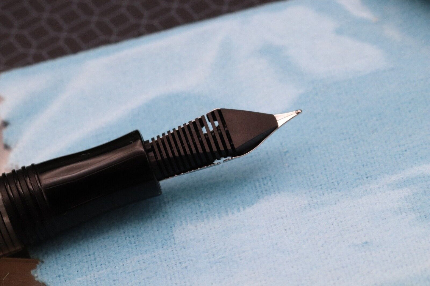 Montegrappa Nazionale Flex Shiny Circles Celluloid LE100 Fountain Pen image 4
