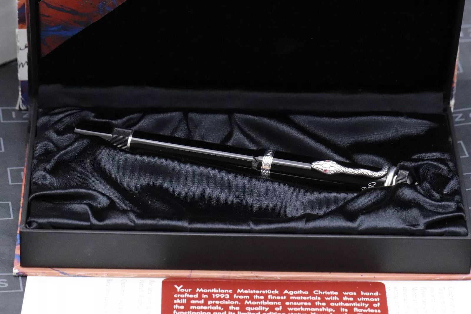 Montblanc Writers Edition Agatha Christie Fountain Pen - UNUSED image 6