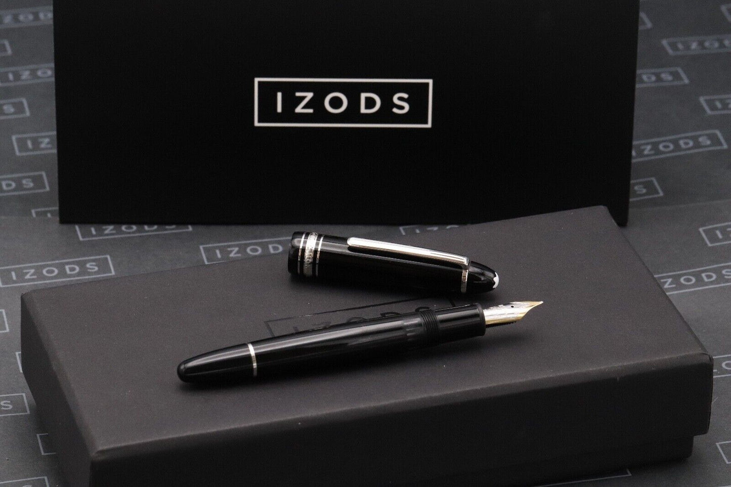 Montblanc Meisterstuck 146 LeGrand Platinum Coated Fountain Pen image 0