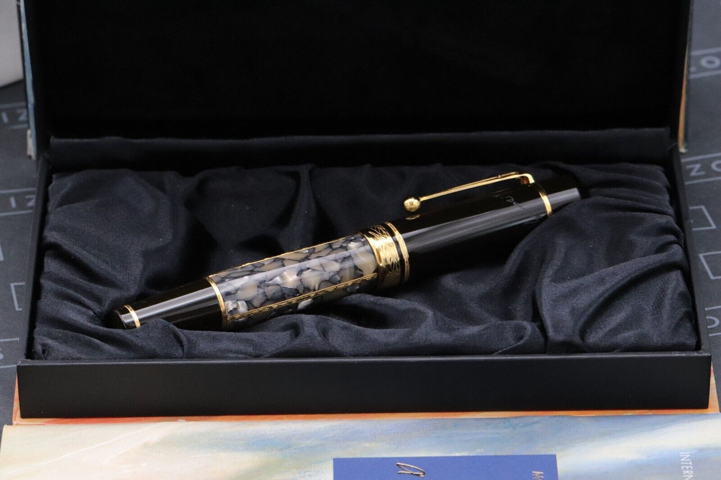 Montblanc Writers Edition Alexandre Dumas (Son)  Fountain Pen image 9