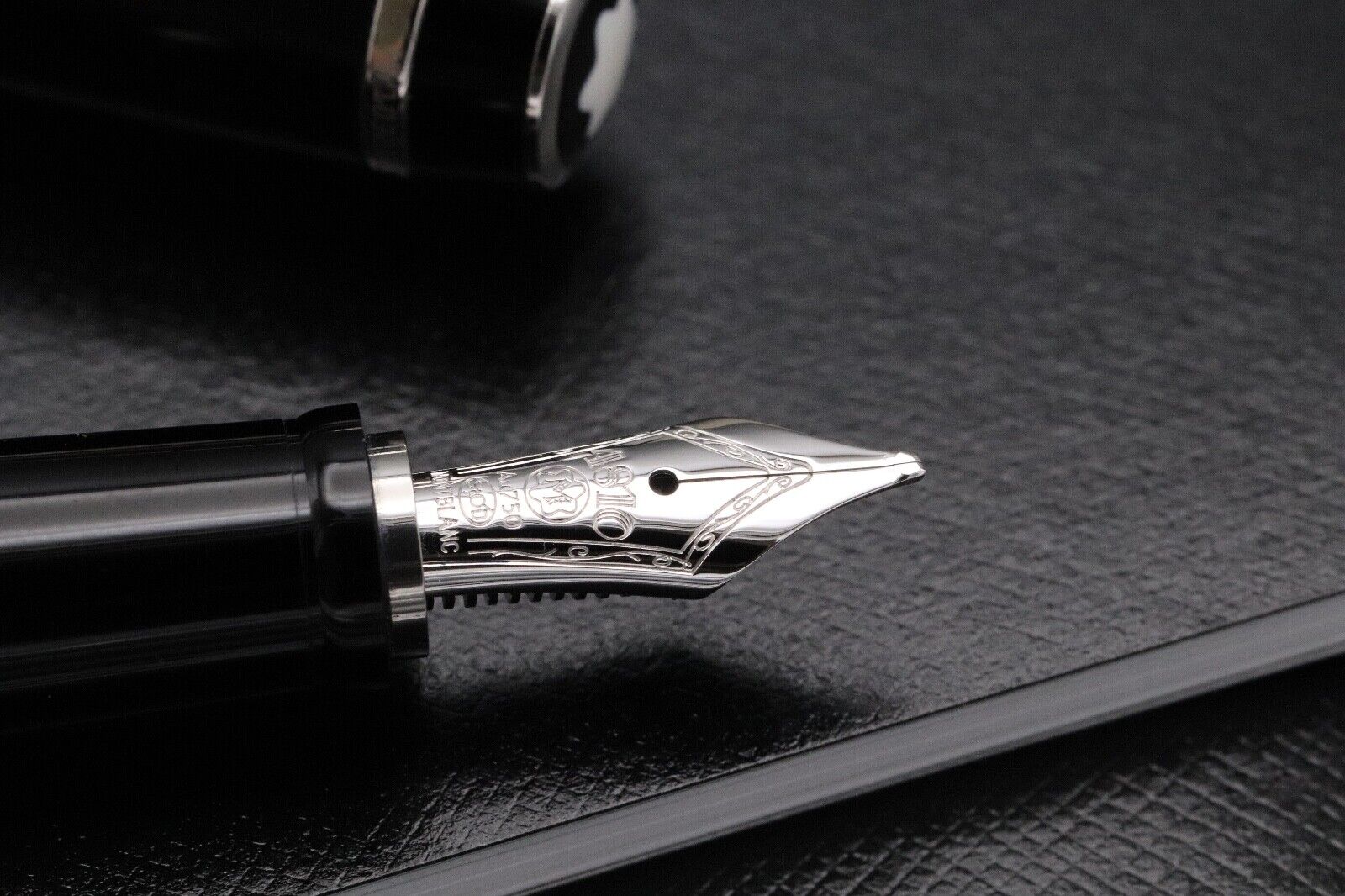 Montblanc Boheme Platinum Line No Stone Midsize Fixed Nib Fountain Pen - OB Nib image 2