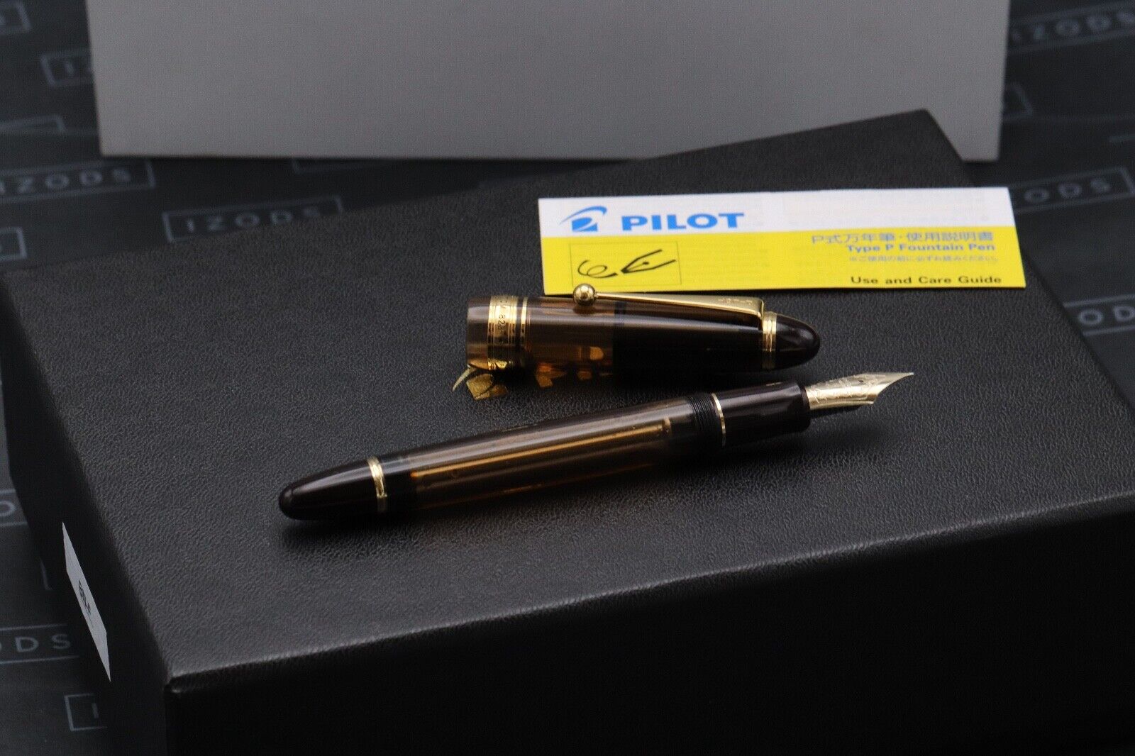 Pilot Custom 823 Amber Fountain Pen image 0