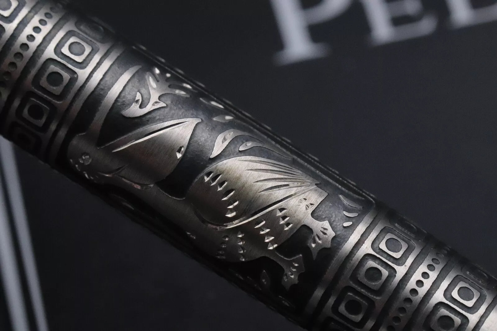 Pelikan Souveran M710 Toledo Fountain Pen - UNUSED - Broad PF Nib image 6