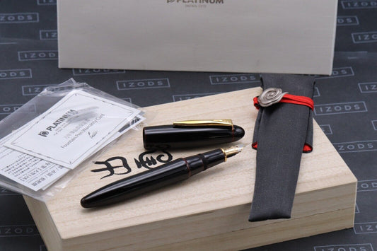 Platinum Izumo Urushi Red Fountain Pen image 0