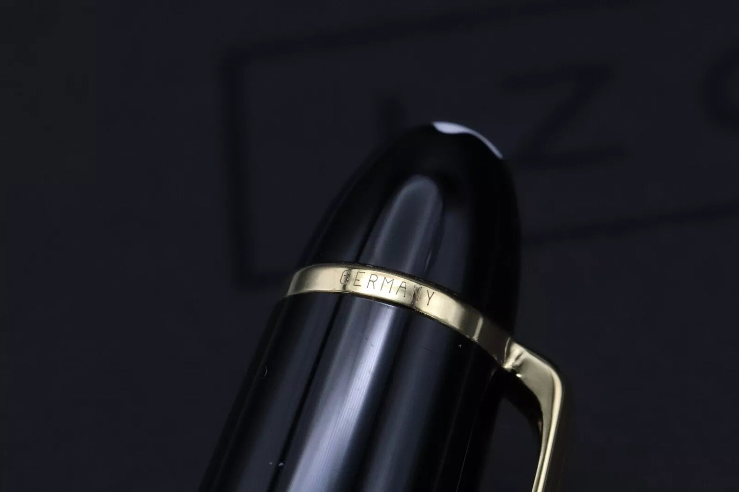 Montblanc Meisterstuck 166 LeGrand Gold Coated Document Highlighter image 5