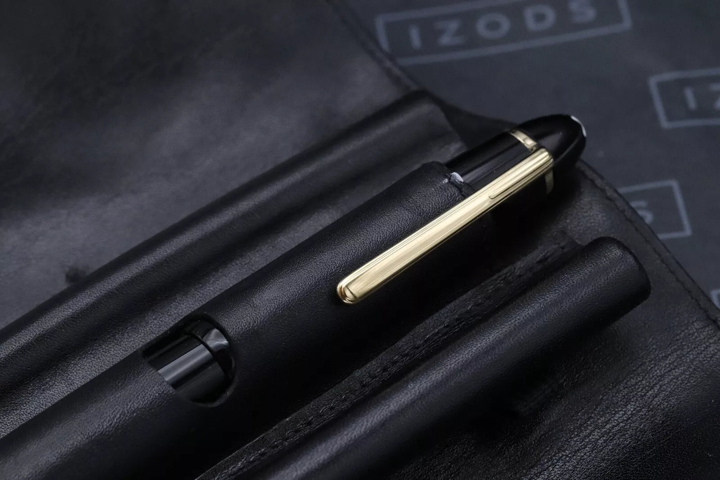 Montblanc Meisterstuck 147 Traveller Gold Line Fountain Pen with Pouch - EF Nib image 8