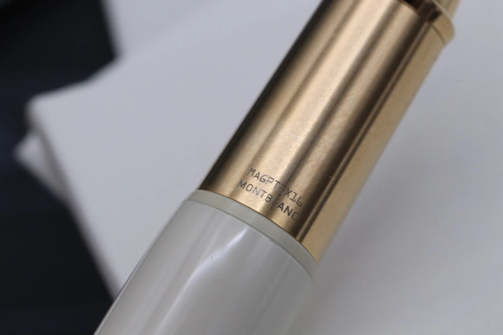 Montblanc Heritage Rouge et Noir Baby Ivory-Resin Rollerball Pen image 4