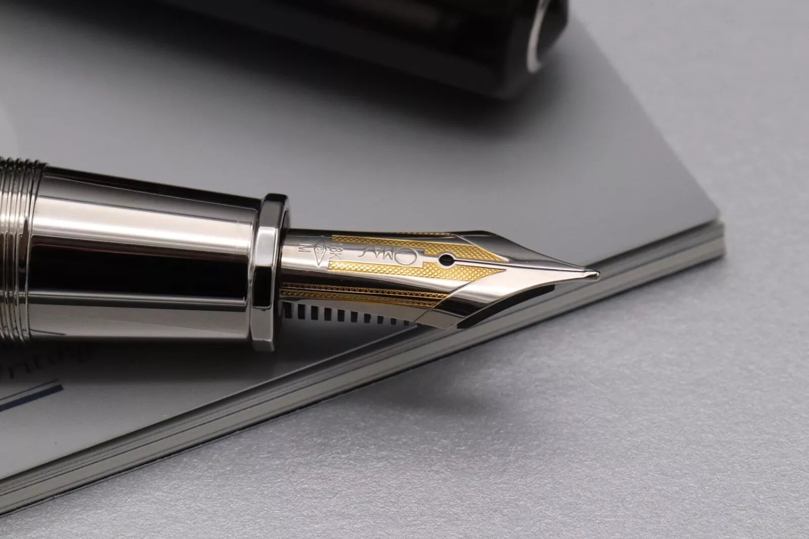 Omas Grand Paragon Fashion Brown Limited Edition Fountain Pen image 9