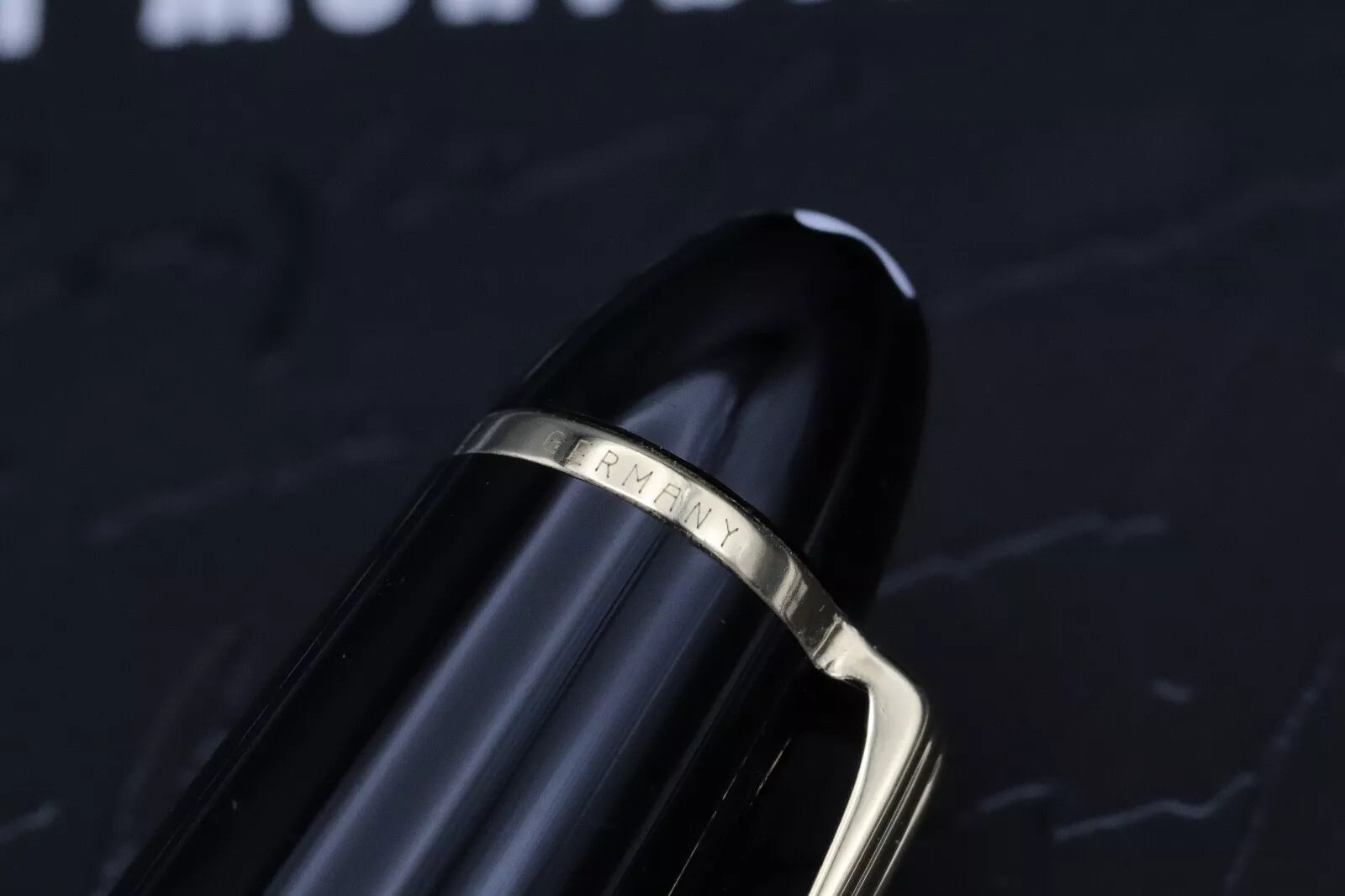 Montblanc Meisterstuck 146 LeGrand Gold-Coated Fountain Pen image 6