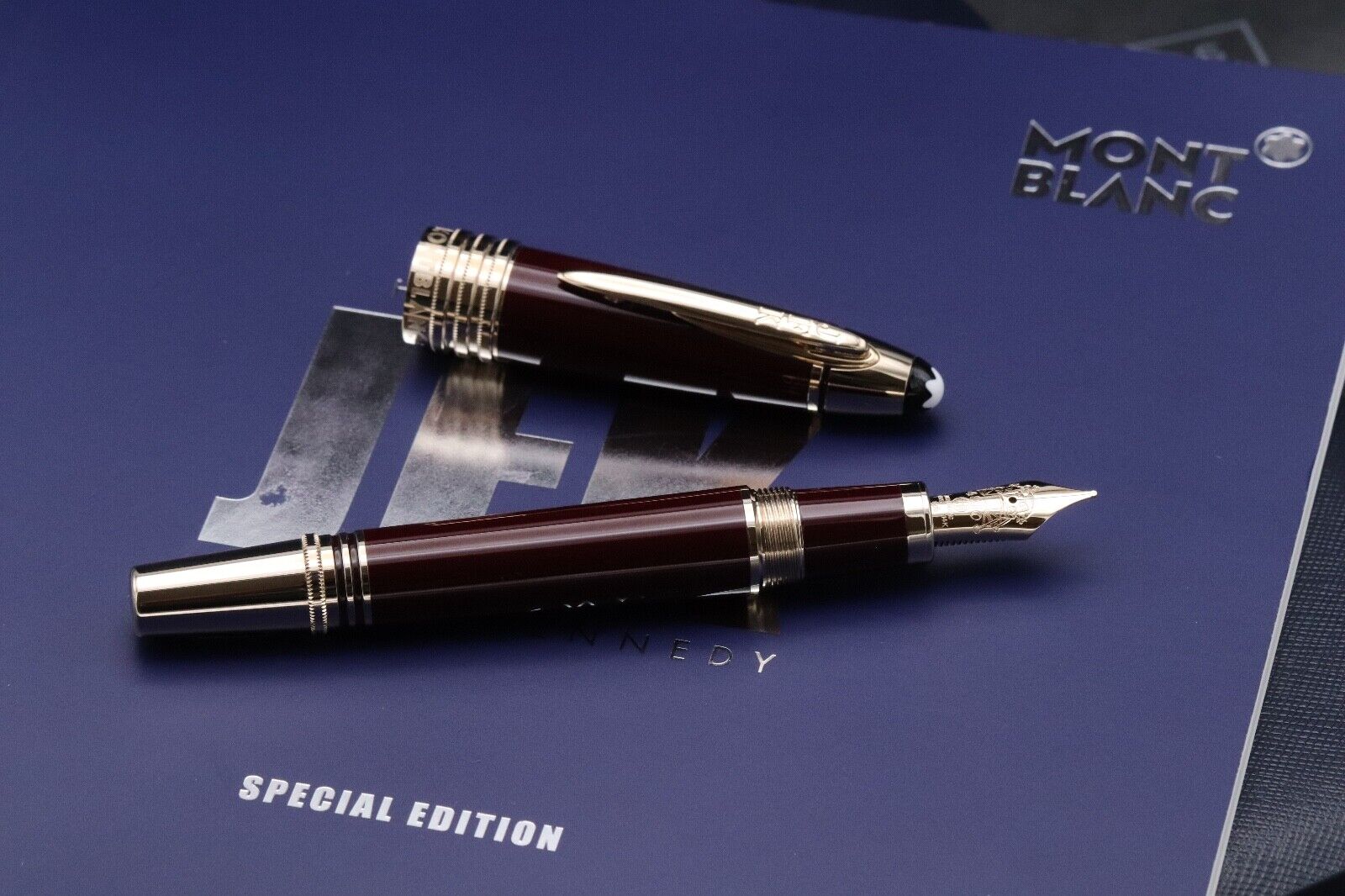 Montblanc Great Characters John F. Kennedy JFK Burgundy SE Fountain Pen image 1