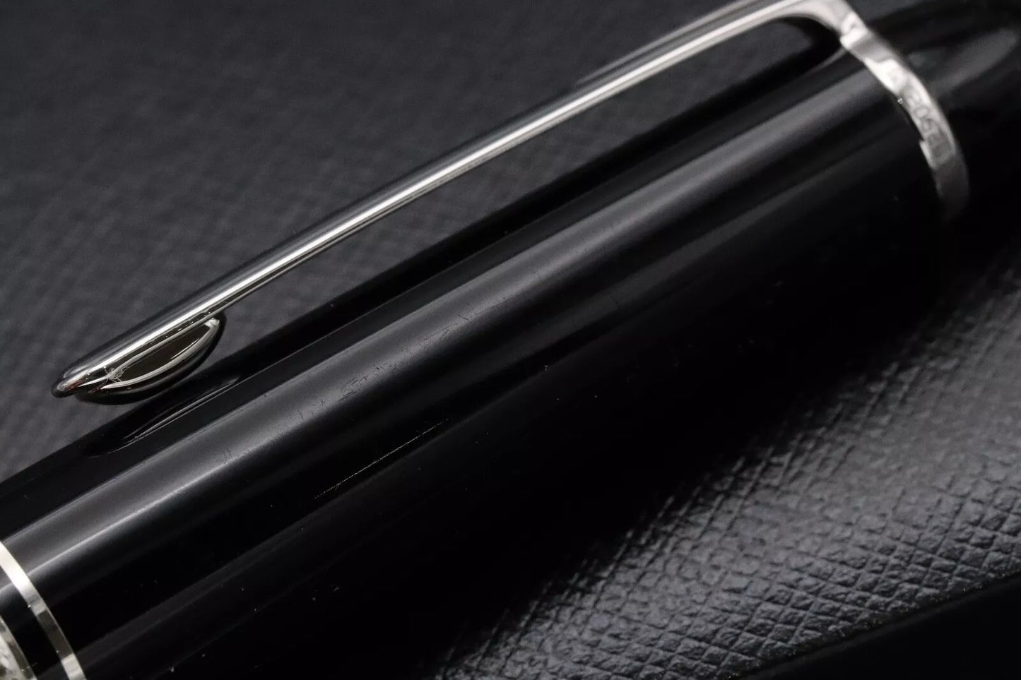 Montblanc Meisterstuck 145 Classique Platinum Coated Fountain Pen - BB Nib image 5