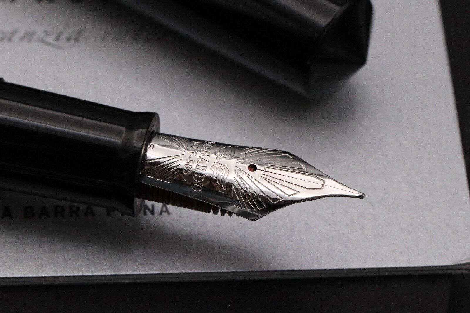 Leonardo MZG Gran Riserva Arco Verde LE11 Fountain Pen - #8 La Fenice Fine Nib image 3