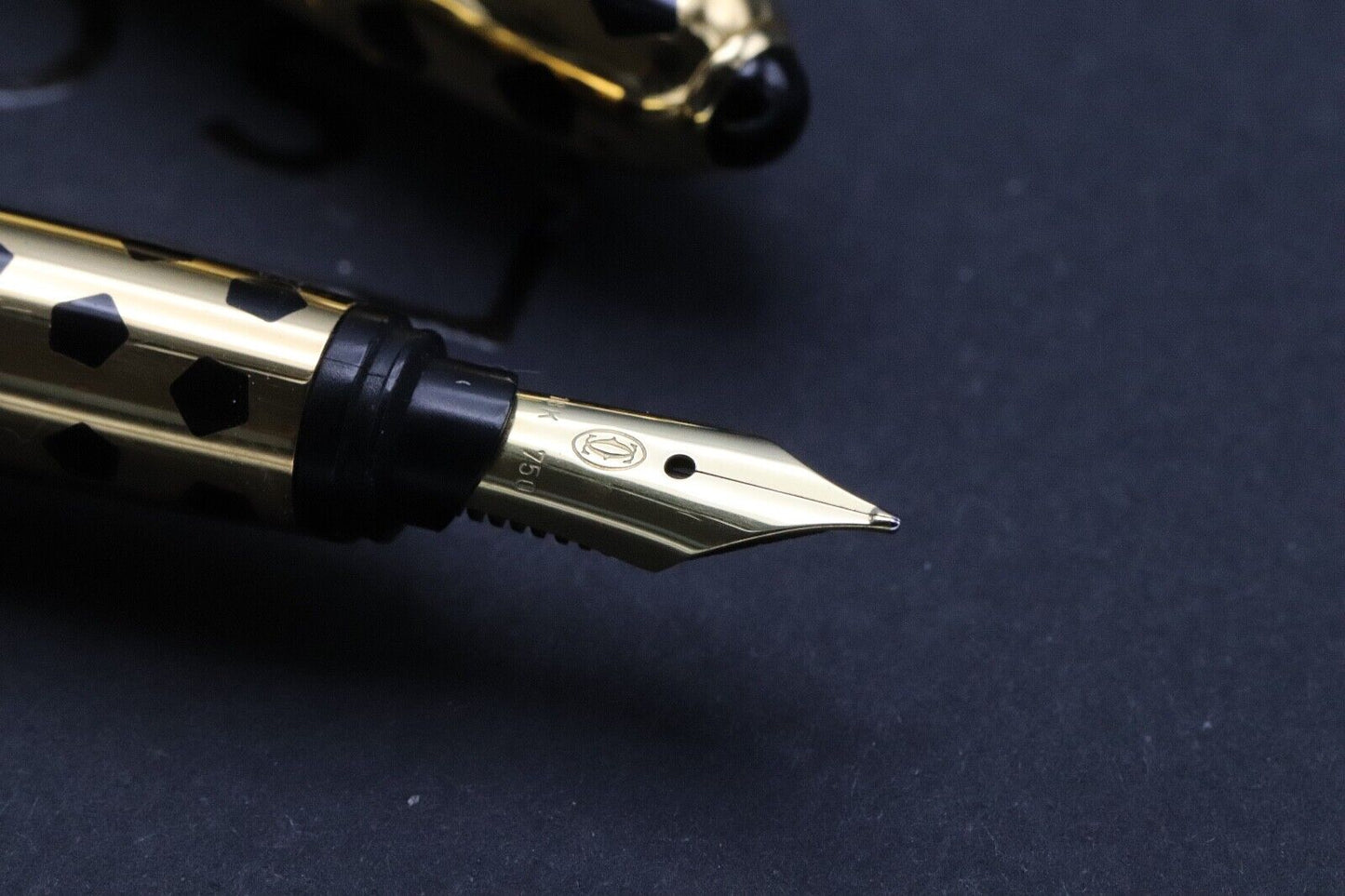 Cartier Panthere de Cartier Black Gold-Plated Fountain Pen image 2