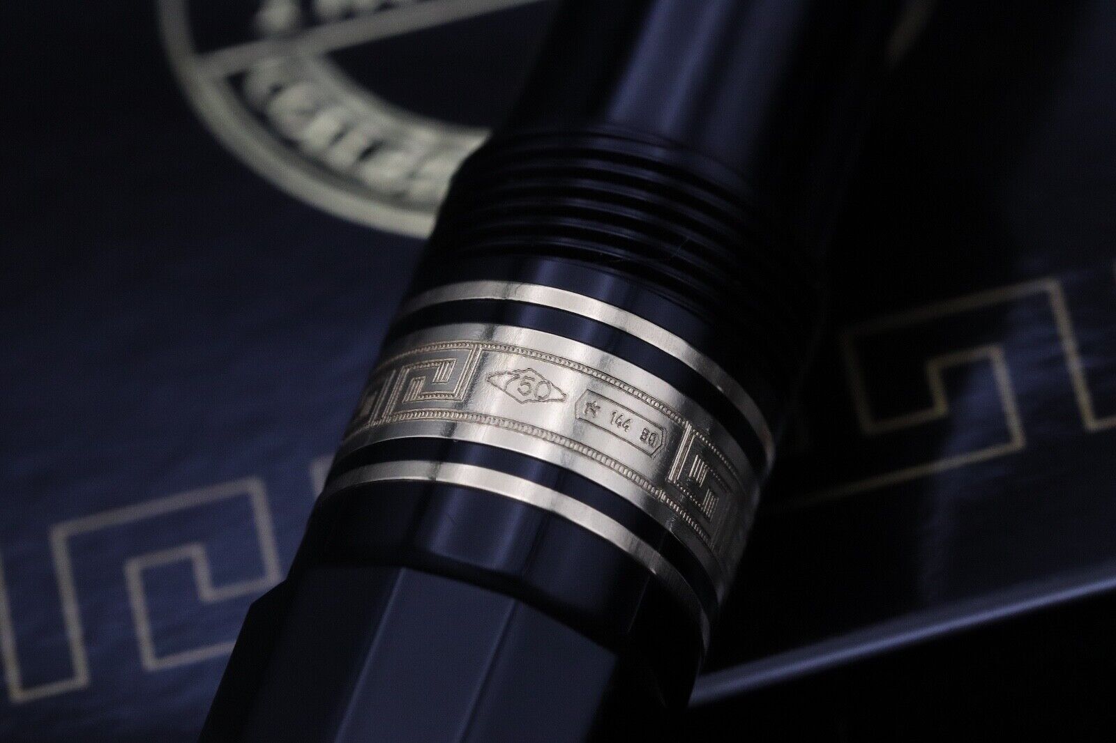 Omas Paragon 'The Golden Seal' Limited Edition Fountain Pen - UNUSED image 3