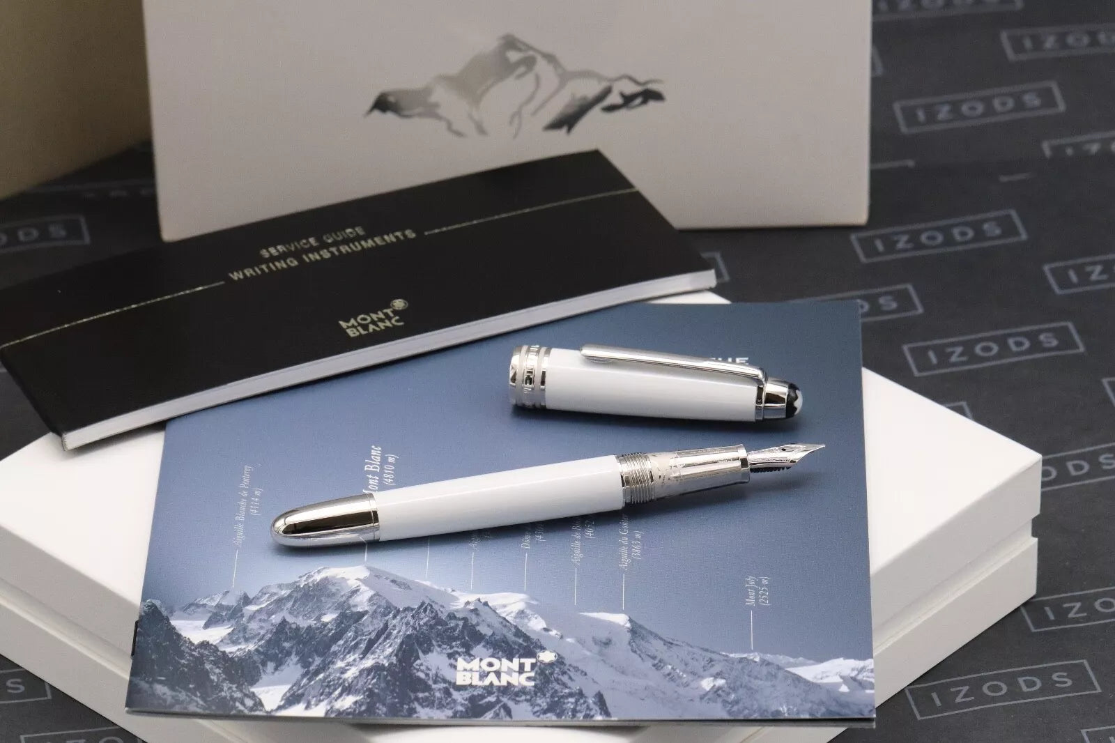 Montblanc Meisterstuck Classique Tribute to the Mont Blanc Fountain Pen image 0