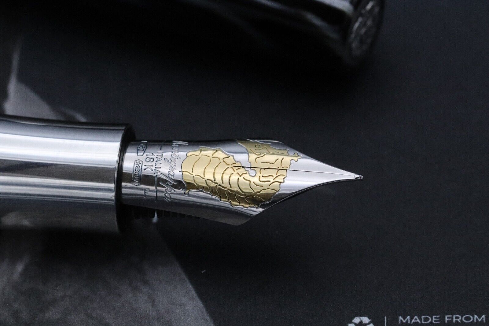 Montegrappa Extra Colori Del Mare Sharks LE15 Celluloid Fountain Pen image 2