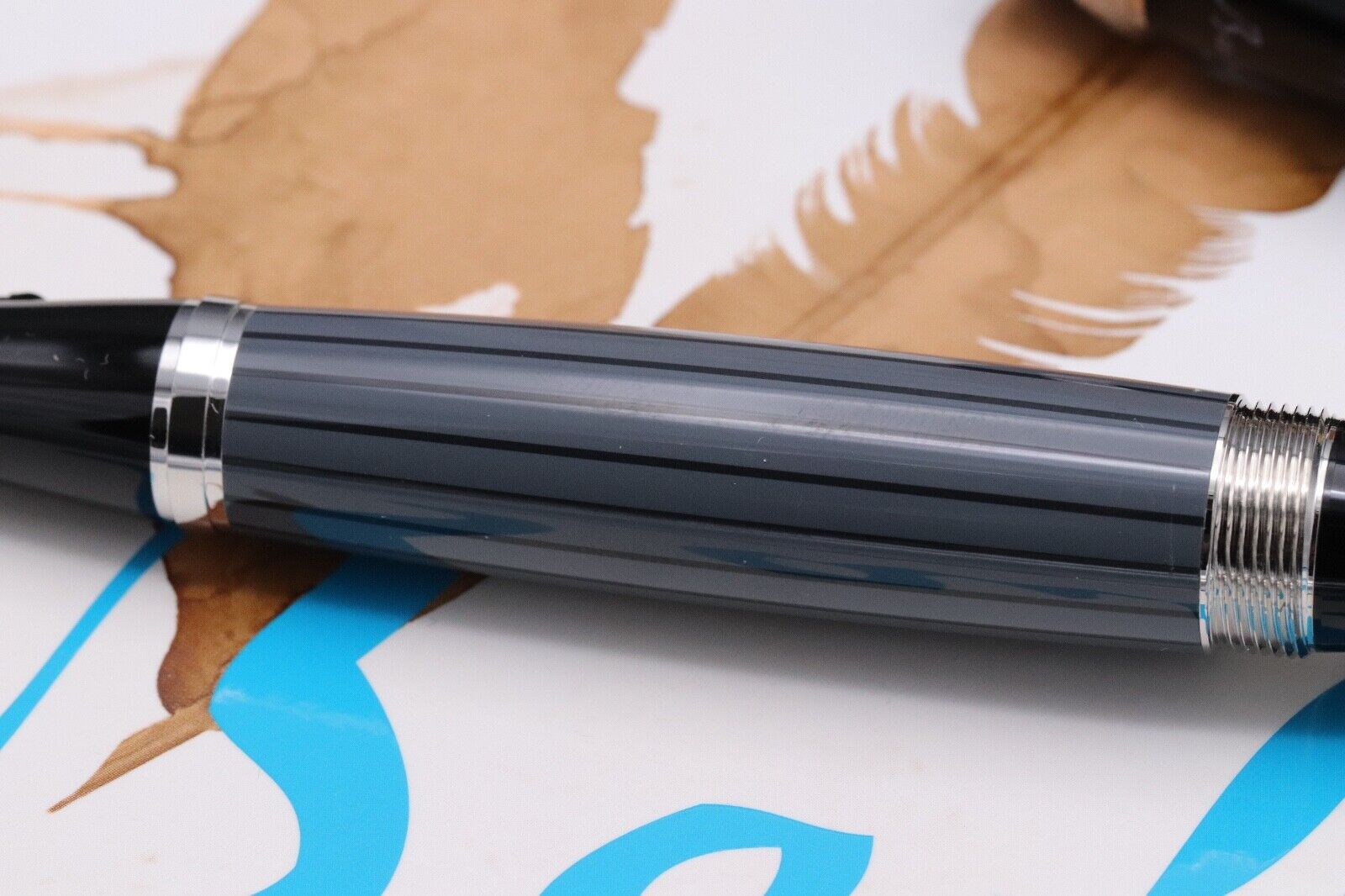 Montblanc Writers Edition Honore de Balzac Fountain Pen – UNUSED image 3