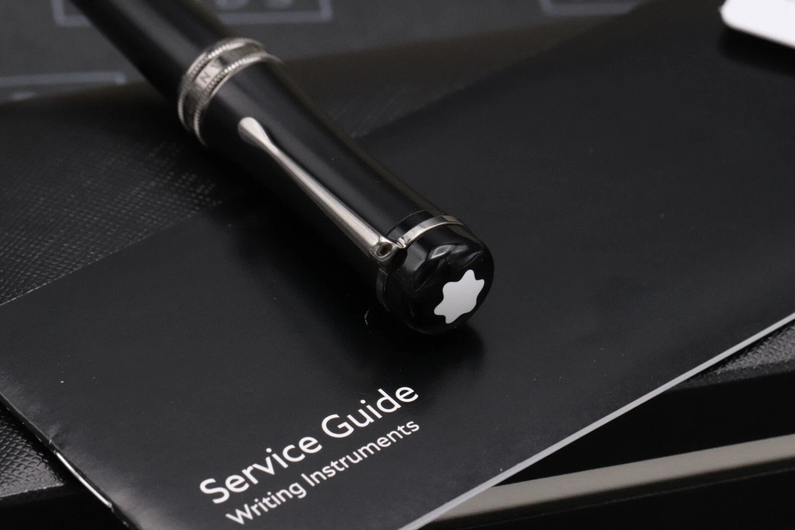 Montblanc Bonheur Boyfriend Ballpoint Pen image 2