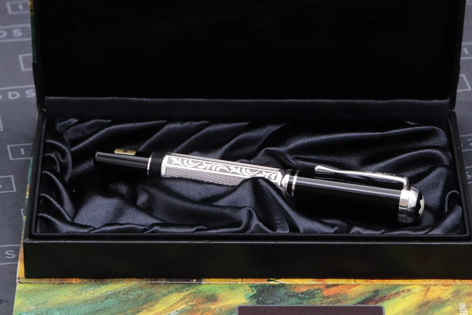 Montblanc Writers Edition Marcel Proust Fountain Pen - NEVER INKED - Broad Nib image 3
