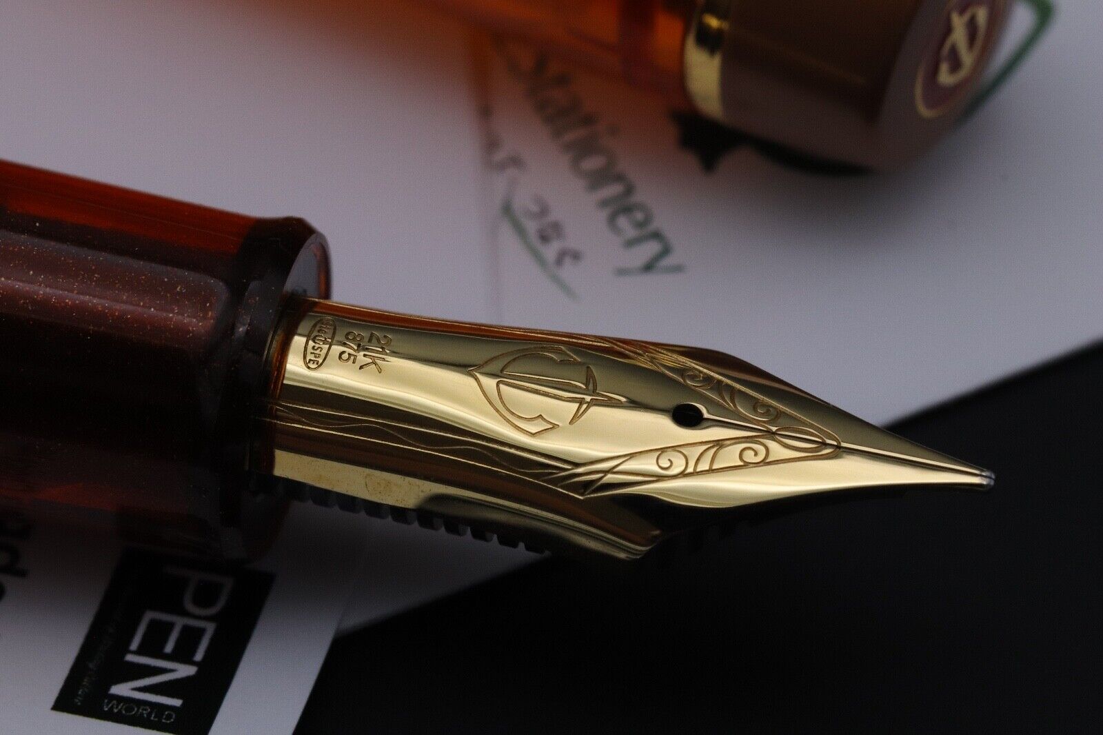 Sailor Professional Gear King of Pen Christmas Spice Tea Fountain Pen - Broad image 2