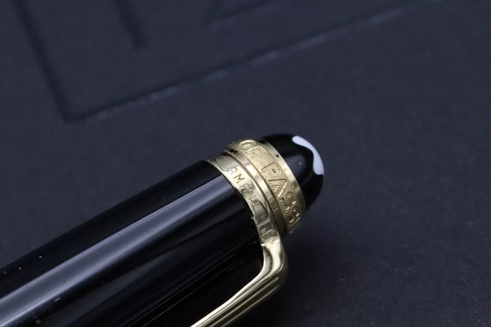 Montblanc Meisterstück 164 Classique 75th Anniversary SE Ballpoint Pen image 5
