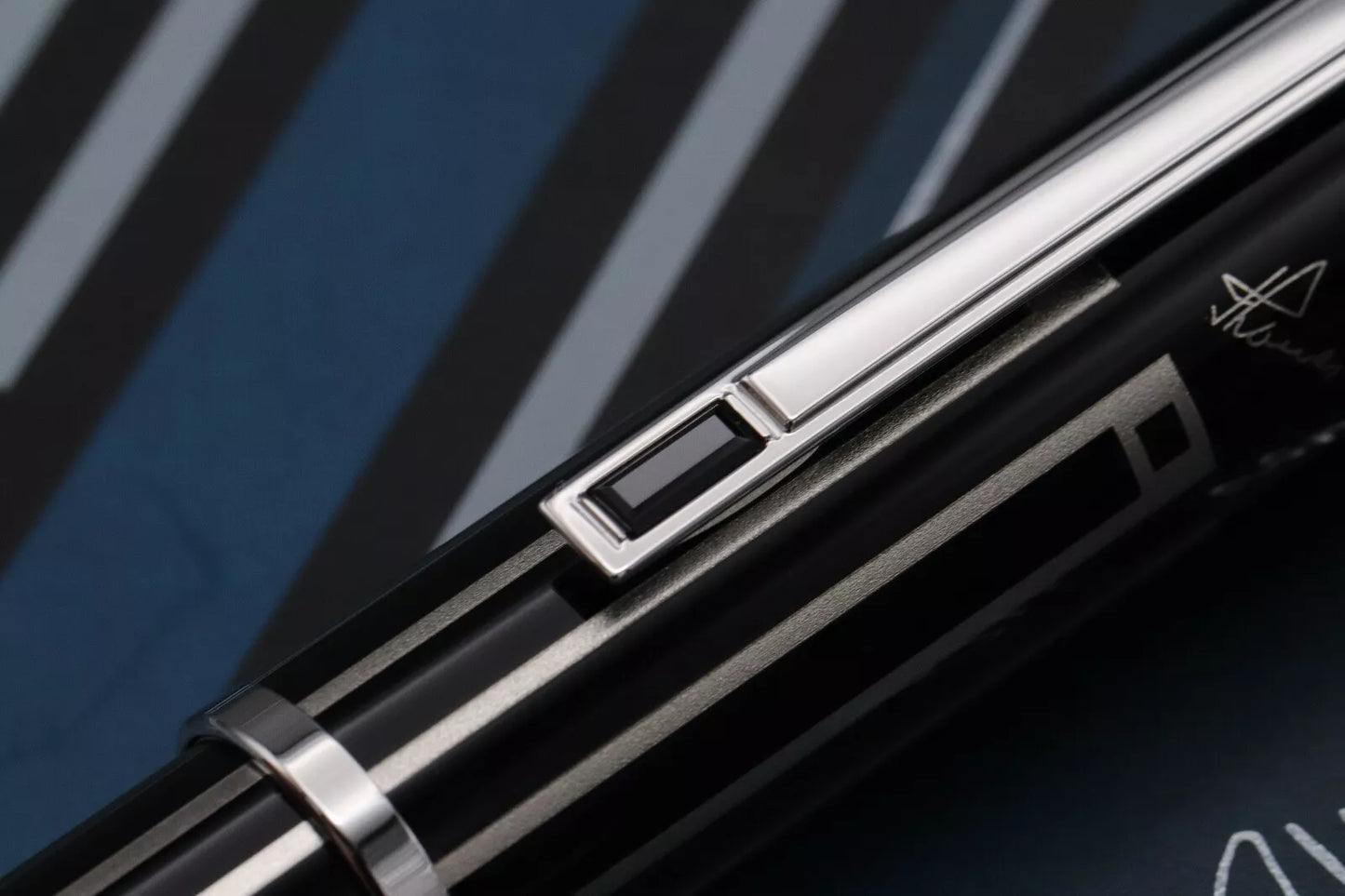 Montblanc Writers Edition Thomas Mann Fountain Pen - UNUSED image 7