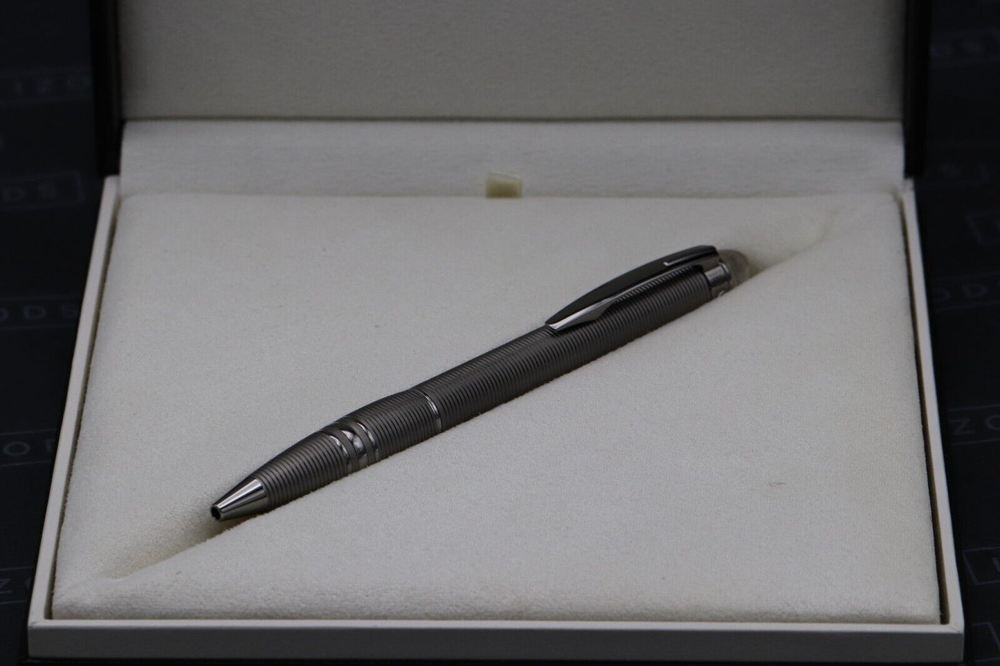 Montblanc Starwalker Midnight Black Metal Ballpoint Pen image 5