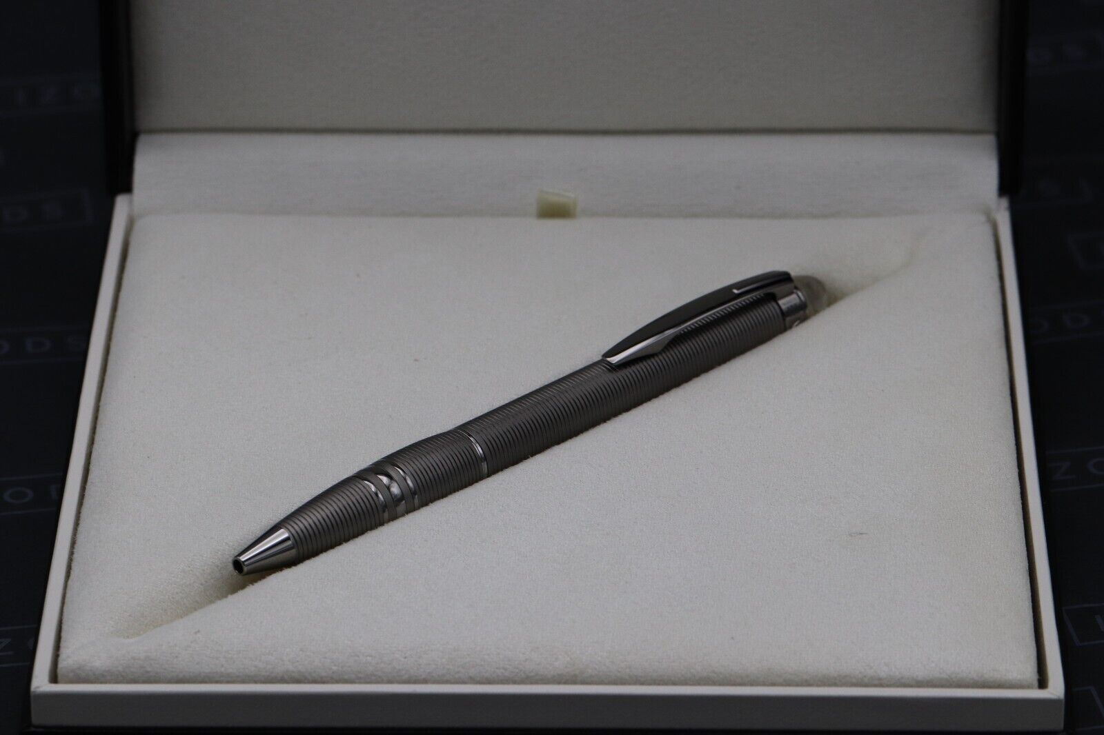 Montblanc Starwalker Midnight Black Metal Ballpoint Pen image 5