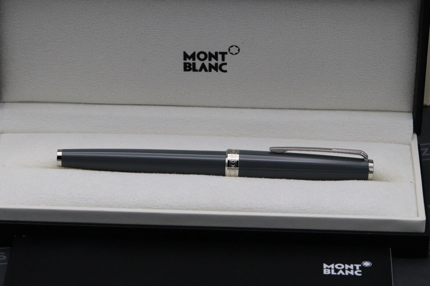 Montblanc PIX Grey Rollerball / Fineliner Pen - UNUSED image 4