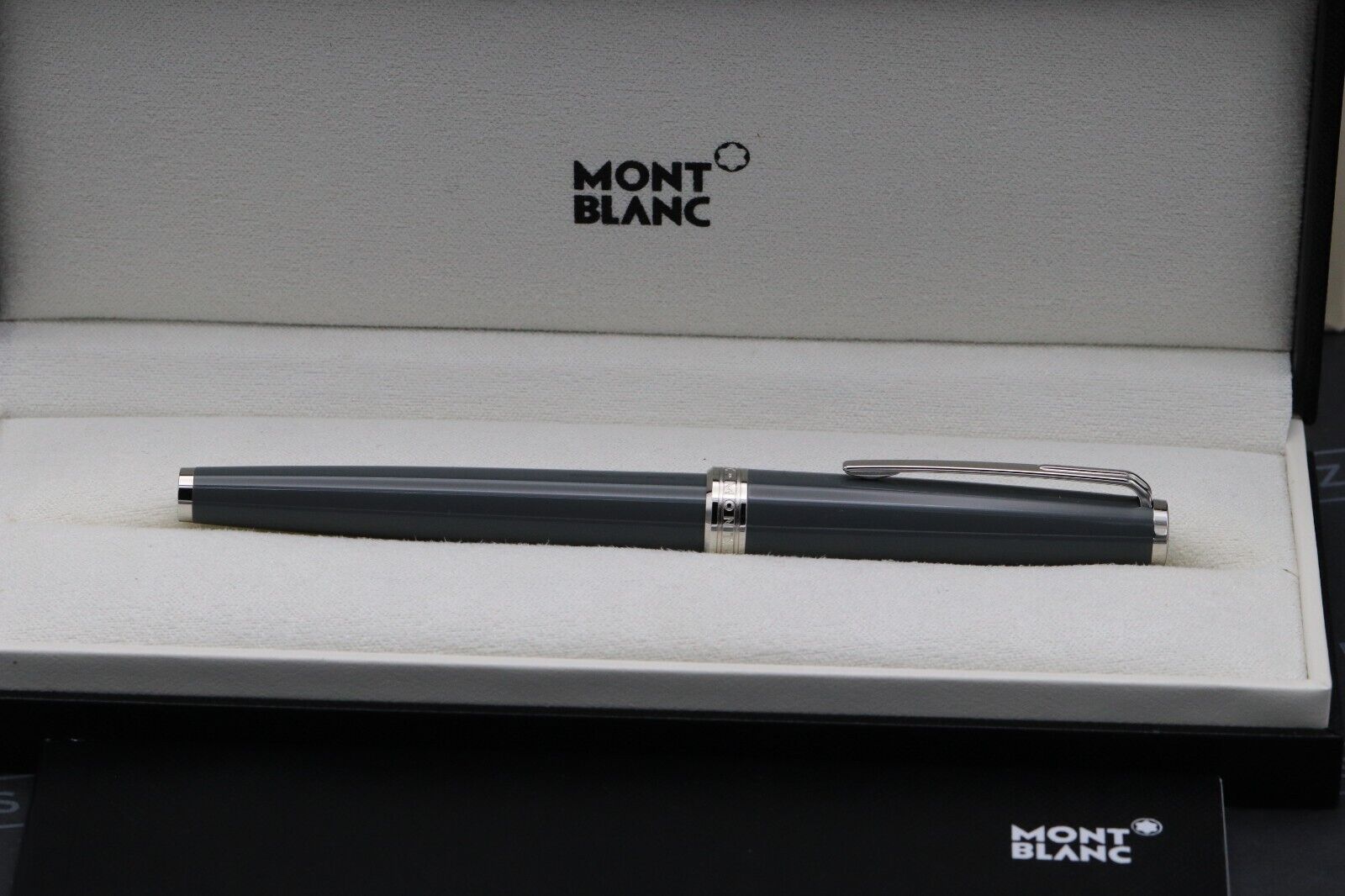 Montblanc PIX Grey Rollerball / Fineliner Pen - UNUSED image 4