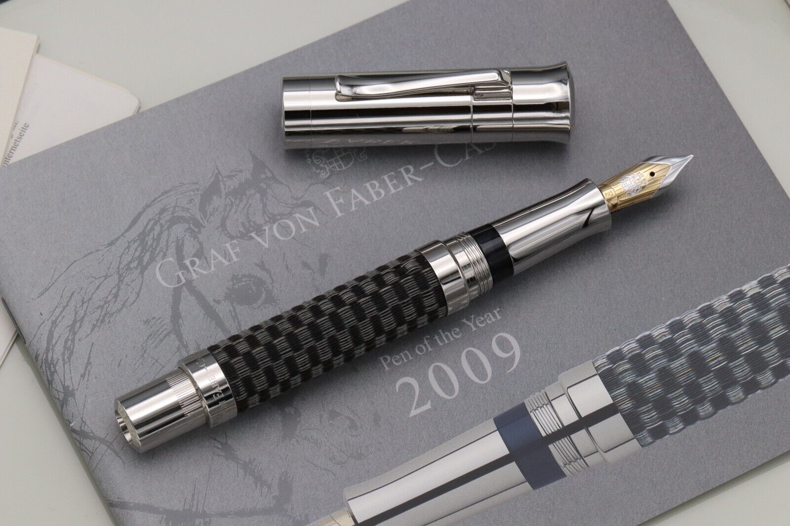Graf von Faber-Castell Pen of the Year 2009 Horsehair Fountain Pen - UNUSED image 2