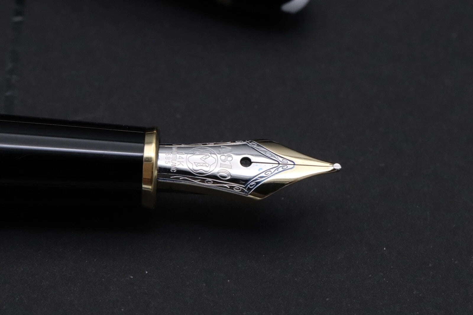 Montblanc Meisterstuck 144 Classique Gold Coated Fountain Pen image 5
