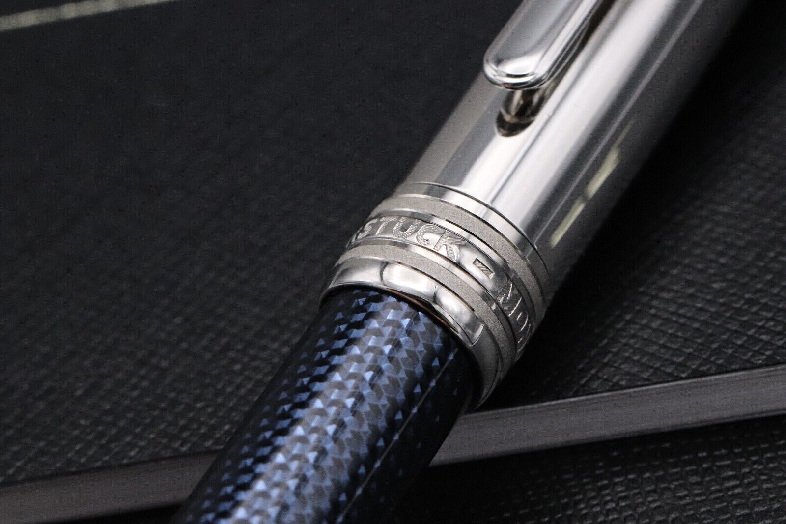 Montblanc Meisterstück Classique Blue Hour Doue Ballpoint Pen image 2